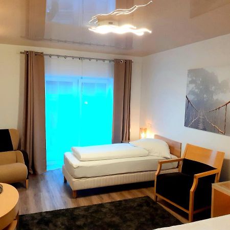 Modernes Apartment Metzingen 2 Ройтлінген Екстер'єр фото