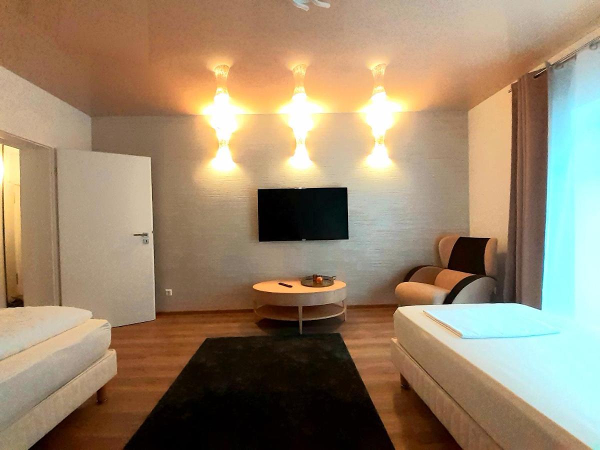 Modernes Apartment Metzingen 2 Ройтлінген Екстер'єр фото